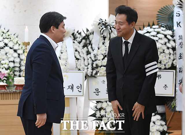 김선동 자유한국당 의원(왼쪽)