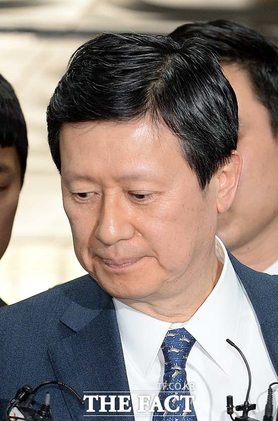 신동주 전 롯데홀딩스 부회장이 부당하게 이사직에서 해임당했다며 호텔롯데 등을 상대로 낸 손해배상청구 소송 항소심에서도 패소했다. /더팩트 DB