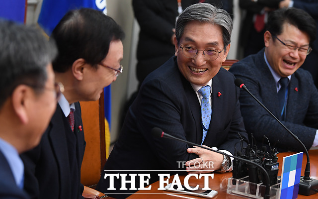 '우리는 특별한 관계~'