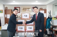  서울미디어그룹, 하늘샘교회에 320만 원 상당 도서 250권 기증