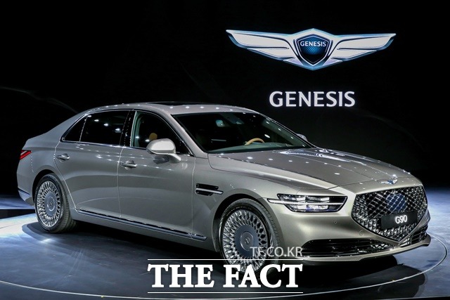 제네시스는 지난해 11월 국내에서 론칭한 플래그십 세단 G90를 이르면 상반기 내 북미 시장에 출시하는 등 라인업 확대에도 속도를 높인다는 계획이다. /더팩트 DB