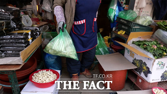 지역구민들은 손혜원 의원보다 정청래 전 의원이 지역구 관리를 더 잘하고 있다고 말하기도 했다. /마포=문혜현 기자