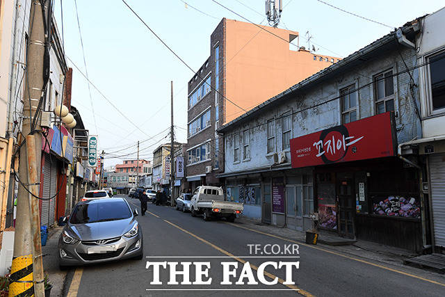 한국당 의원들이 떠난 뒤 한산한 거리. /남용희 기자