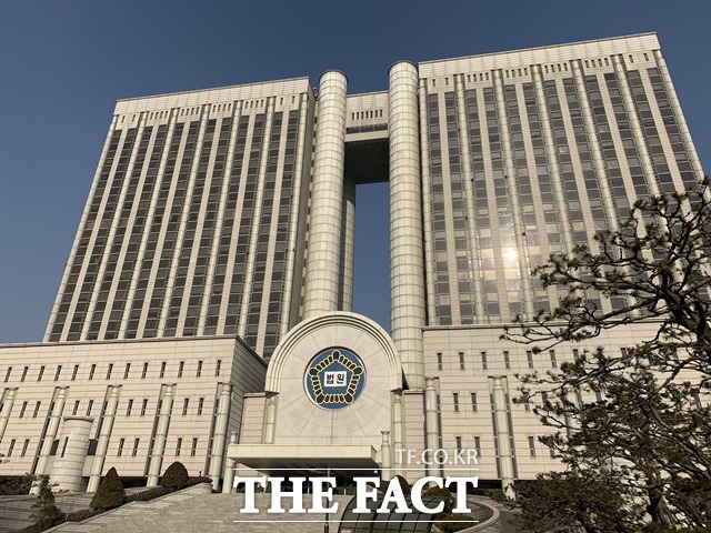 서울중앙지법 형사28부(부장판사 최병철)는 23일 LG그룹 총수일가 탈세 혐의와 관련해 구본능 희성그룹 회장 등 16명 대한 공판준비기일을 진행했다. /서초=서민지 기자