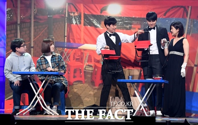 KBS2 예능 프로그램 개그콘서트 새 코너 포장마차 팀이 리허설을 펼치고 있다. /이새롬 기자