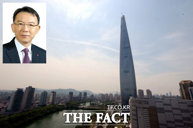 오성엽 롯데지주 커뮤니케이션실 사장은 28일 오전 서울 중구 대한상공회의소 국제회의실에서 열린 신남방정책 특별위원회 김현철 위원장 초청 간담회를 마친 뒤 취재진과 만나 올해 인도·아세안 지역 내 사업 영토 확장을 추진하겠다는 뜻을 내비쳤다. /더팩트 DB, 롯데지주 제공