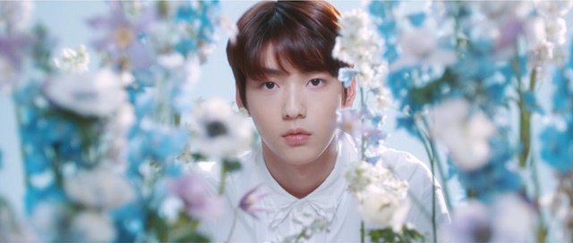 빅히트 엔터테인먼트가 론칭한 새 남자 그룹 투모로우바이투게더 멤버 수빈의 새 영상이 올라왔다./빅히트엔터테인먼트 제공