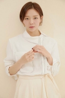  [Biz&Girl] 유니클로, 여성 이너웨어 모델로 배우 이솜 발탁