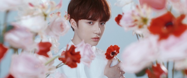 TXT 멤버 범규. 앞서 수빈, 휴닝카이 퀘스처닝 필름이 공개된 바 있다./빅히트 엔터테인먼트 제공