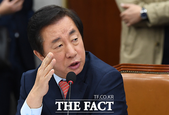 김성태 자유한국당 의원의 딸 김모 씨가 KT 특혜 채용 의혹에 휩싸인 가운데 검찰이 KT 서류 합격자 명단에서 김 씨의 이름이 없는 것을 확인한 것으로 알려졌다. /이새롬 기자