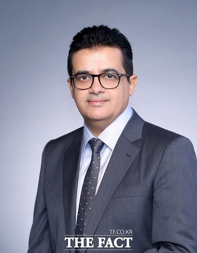 오스만 알 감디 에쓰오일 대표가 지난해 12월 성추행 혐의로 검찰에 송치됐다. /에쓰오일 제공