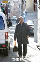  文대통령, 설 연휴 앞두고 靑 조리장 특별메뉴 '도시락' 직접 배달