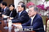 文대통령, 5·18 조사委 한국당 몫 권태호·이동욱 재추천 요구