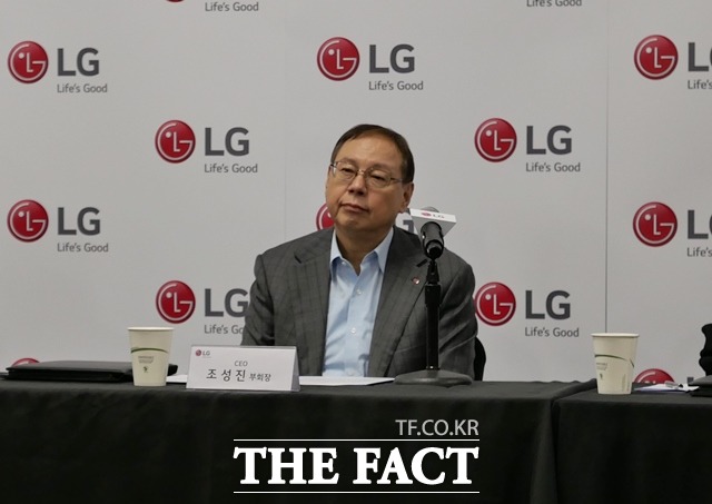 조성진 부회장이 지난 18일 LG전자 협력사 모임인 협력회의 임원들과 신년 간담회를 갖고 협력사의 생산성이 상생의 토대라며 상생협력 의지를 다졌다. /서민지 기자