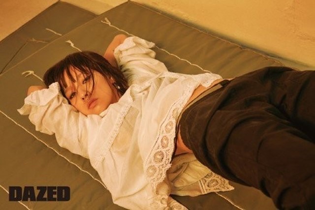 가수 이효리는 새 화보 공개로 포털 사이트 상위권을 차지하는 등 큰 관심을 모았다. /데이즈드코리아 제공