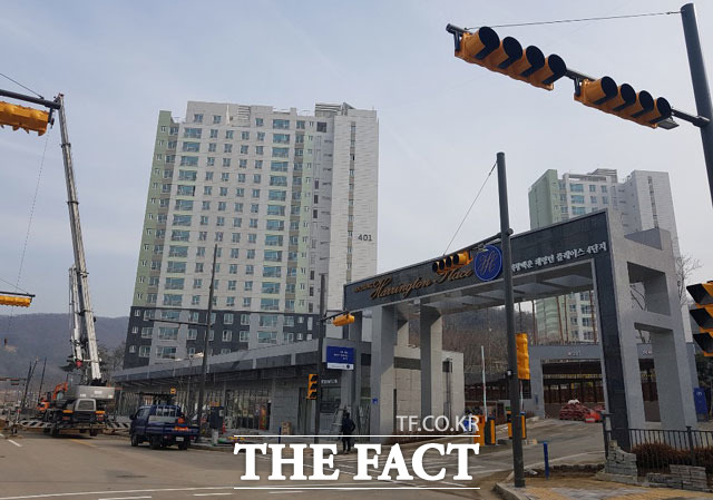 지난 22일 의왕 백운 효성해링턴플레이스 단지는 막바지 공사가 진행 중이다. /의왕=장병문 기자