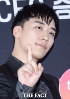  YG 측 '승리 성 접대 의혹 조작...강경 대응할 것'(공식)