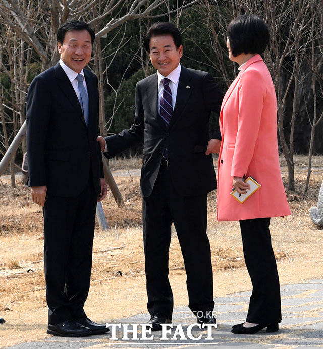 손학규 바른미래당 대표와 정동영 민주평화당 대표, 이정미 정의당 대표