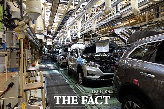 르노삼성자동차 노사는 지난 8일 열린 2018년 임금 및 단체협약 협상에서 타협점을 찾지 못했다. 임단협이 끝내 결렬되면서 향후 부산공장의 지속가능성은 큰 위협에 놓이게 됐다. /르노삼성자동차 제공