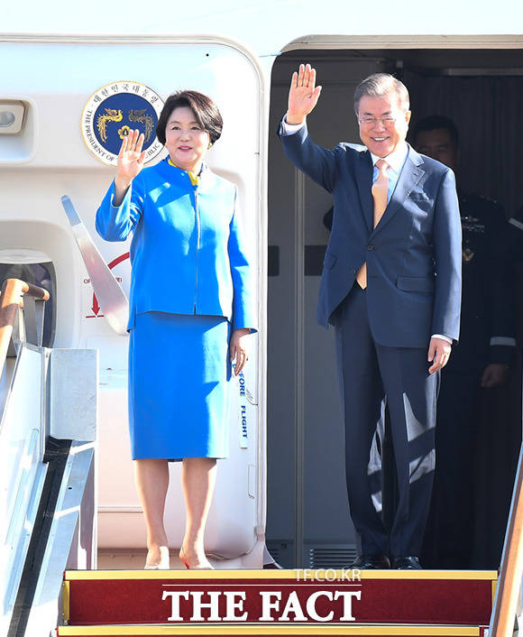 11일 대한상공회의소에 따르면 문재인 대통령의 말레이시아 순방에 박용만 대한상공회의소 회장, 윤부근 삼성전자 부회장, 구자열 LS 회장 등 기업인들이 동행한다. /임세준 기자