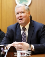  비건 '北과 외교 여전히 살아있어…스몰딜보다 '빅딜' 추구'