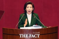  민주당, 국회 윤리위에 '나경원 징계안' 제출…정국 급랭
