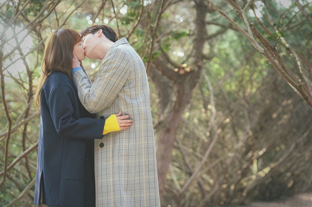 로맨스는 별책부록이 강단이(이나영 분)과 차은호(이종석 분)의 행복한 이야기를 담은 마지막 회가 방송됐다. /tvN 제공