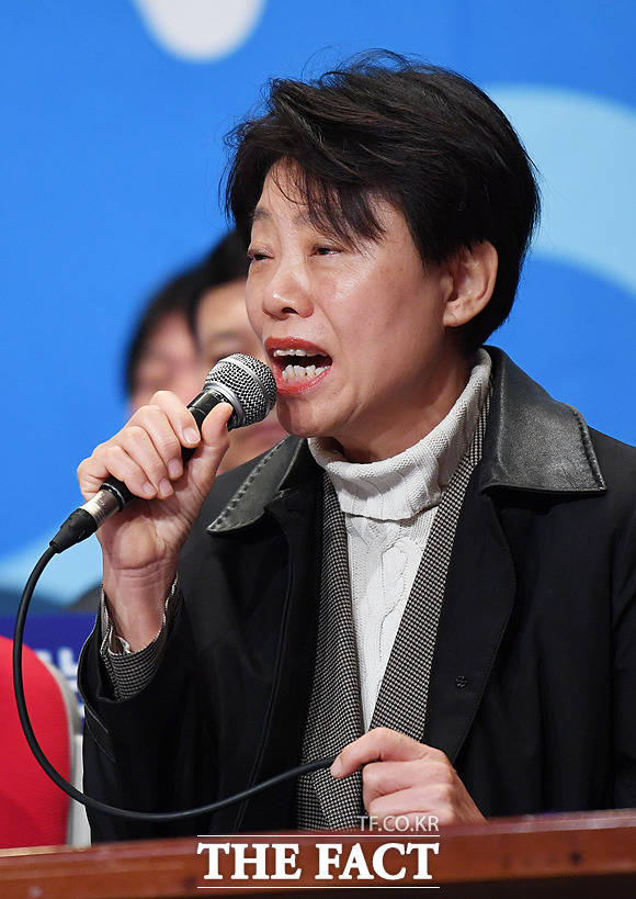 발언하는 지영선 한국환경회의 대표