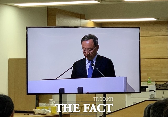 황창규 KT 회장은 29일 서울 우면동 KT연구개발센터에서 열린 주주총회에서 5G 시대를 성공적으로 견인하겠다는 뜻을 전했다. /우면동=서민지 기자