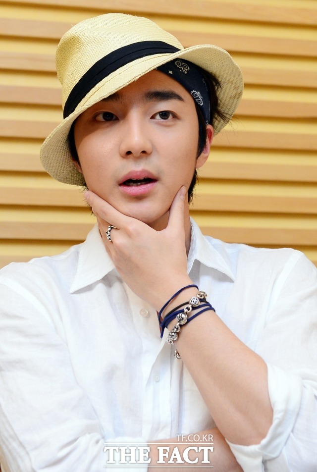 정준영 단톡방 멤버로 지목된 가수 로이킴이 조만간 귀국해 참고인 자격으로 경찰 조사에 임할 예정이다. /더팩트DB