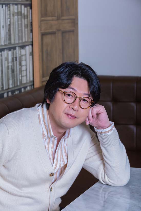 김윤석은 영화 미성년으로 장편 영화 감독 데뷔를 했다. /쇼박스 제공