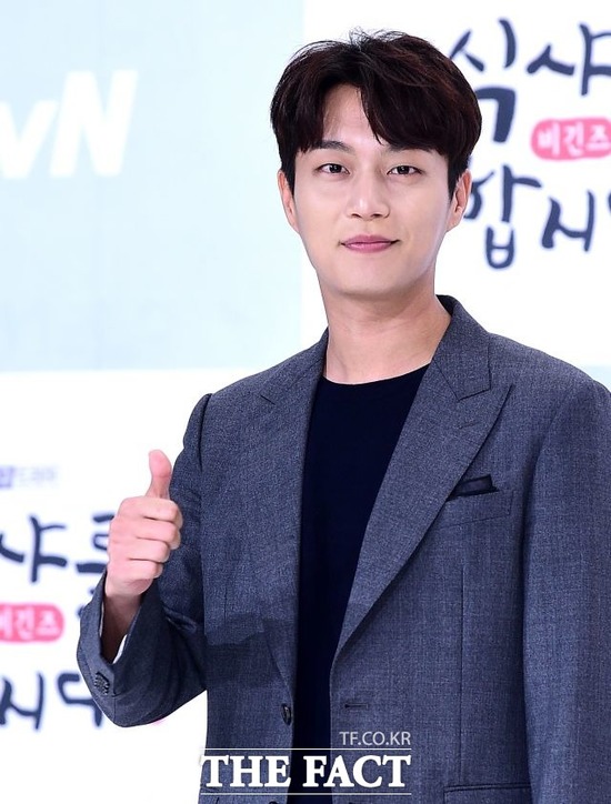 윤두준이 모범적인 군생활을 보여 상병으로 조기진급했다. /임세준 기자