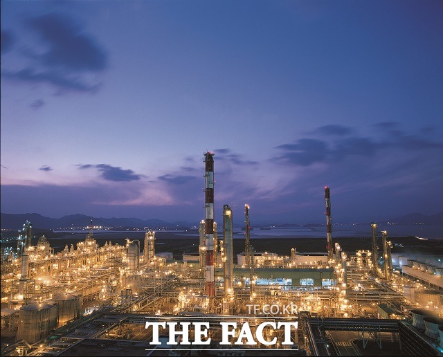 한국개발연구원(KDI)이 최근 우리 경제가 대내외 수요가 위축되며 경기가 점차 부진해지고 있다며 국내 경제상황에 대해 경기 부진이라고 진단을 내렸다. /더팩트 DB