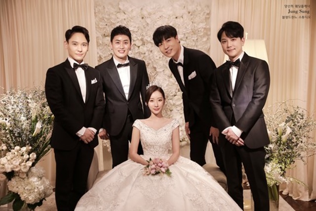 송다예와 클릭비 김상혁이 7일 결혼했다. 클릭비 멤버들이 결혼식에 참석해 축가를 불렀다. /양선희 플래너 제공