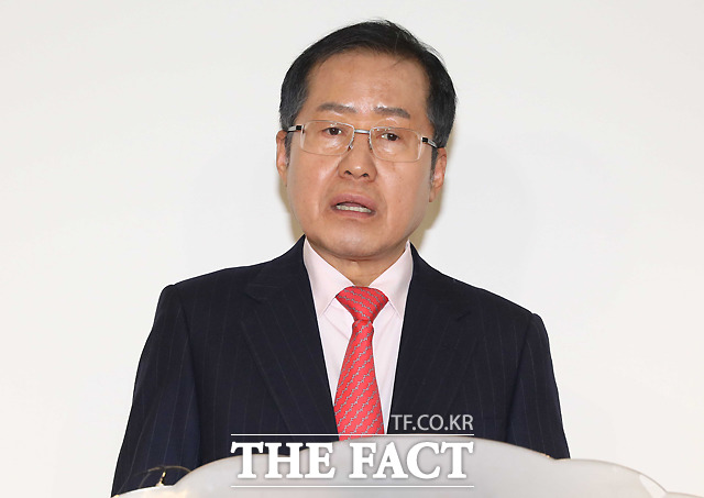 홍준표 전 자유한국당 대표가 조양호 한진그룹 회장은 연금 사회주의를 추구하던 문재인 정권의 첫 피해자라고 주장했다. /이새롬 기자