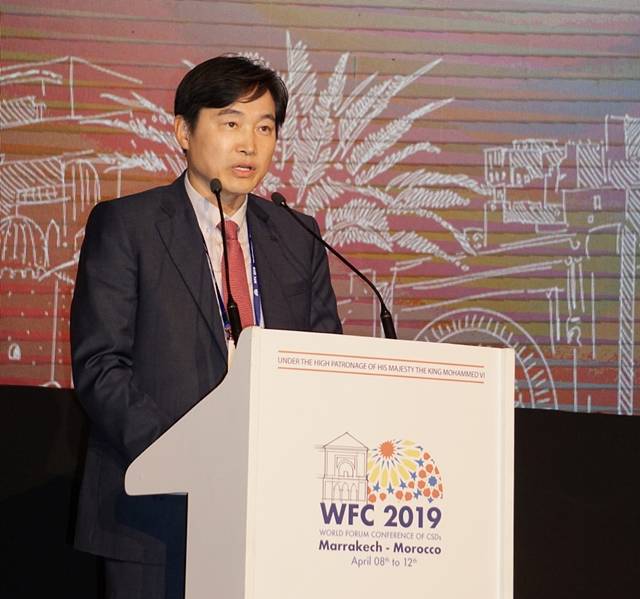 이병래 한국예탁결제원 사장이 지난 9일 모로코 마라케시에서 열린 WFC 2019에 참석해 개회사를 하고 있다. /한국예탁결제원 제공