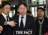 [TF포토] 고 조양호 회장 빈소 향하는 최태원 SK회장