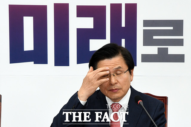 다수 정치 전문가들은 한국당의 상승세를 반사이익이라고 분석했다. /남윤호 기자