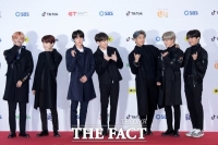  방탄소년단, 2년 연속 美 '빌보드 뮤직 어워드' 퍼포머 확정(feat.할시)