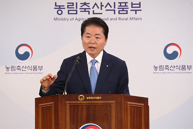 김병원 농협중앙회장이 취임 3주년을 맞아 기자간담회를 진행하고 있다. /농협중앙회 제공