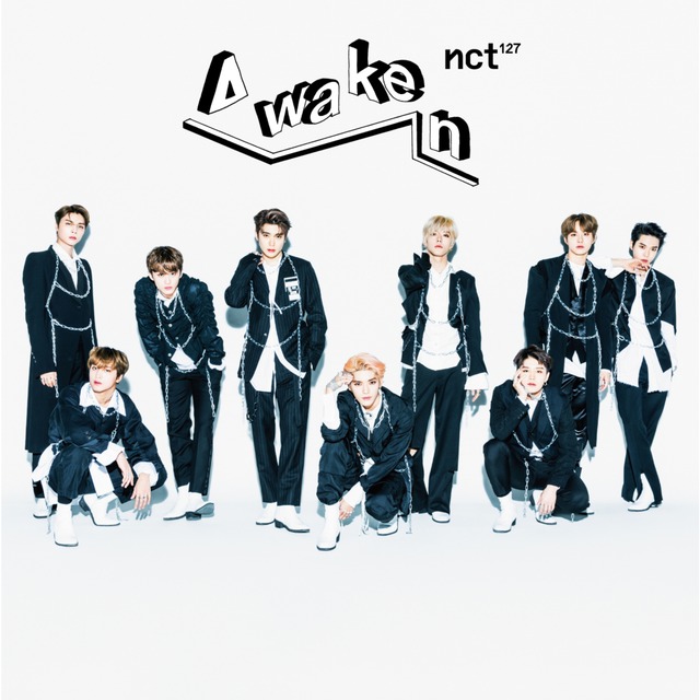 NCT 127의 일본 첫 정규 앨범 어웨이큰이 17일 발매됐다. /SM엔터테인먼트 제공