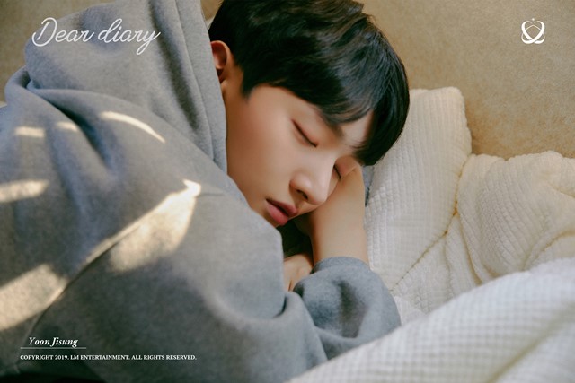 윤지성이 오는 22일 스페셜 앨범 디어 다이어리를 발표한다. 노래는 윤지성이 데뷔 앨범을 발표하고 느낀 점들을 담았다. /LM 엔터테인먼트