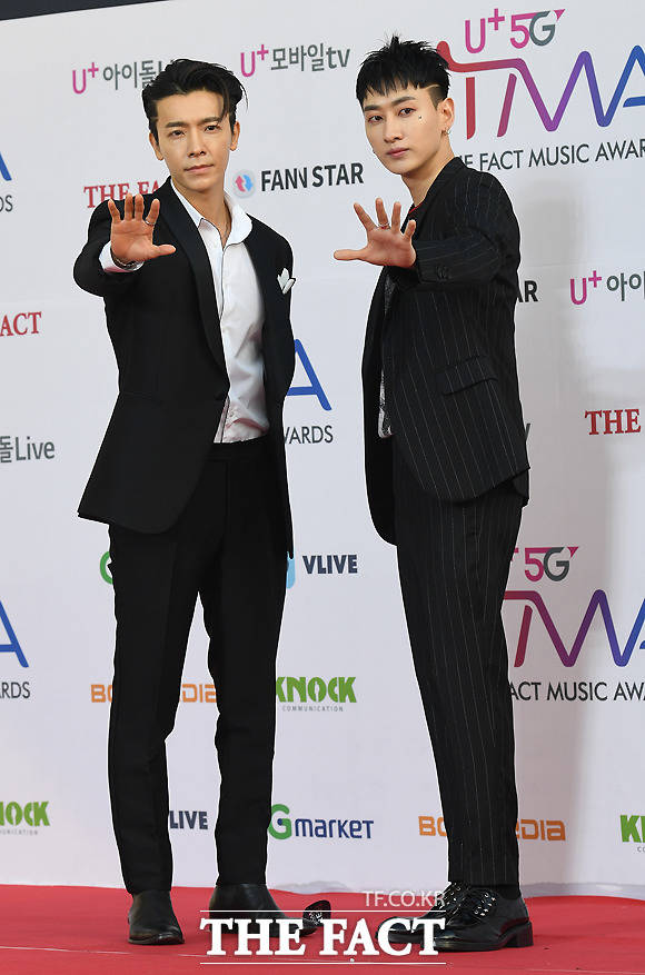 슈퍼주니어 동해와 은혁이 TMA 레드카펫에 참석해 수상 소감을 밝히며 팬들을 향한 애정을 드러냈다. /인천남동체육관=사진영상기획부