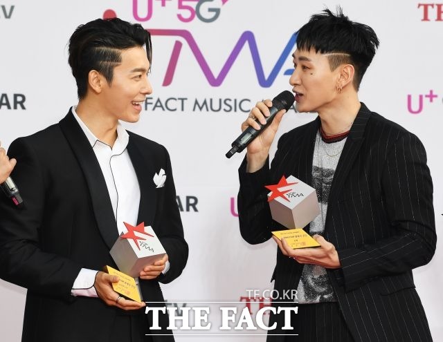 슈퍼주니어가 TMA에 참석해 레드카펫에서 두개 상을 받았다. 이어 본식 시상식에서 팬앤스타 초이스 부문에서도 수상의 영광을 안았다. /배정한 기자