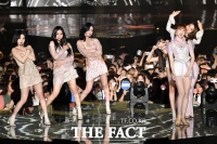  [TMA포토]여자친구, '깜찍하고 사랑스러운 무대~'