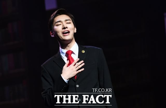 윤지성이 오는 5월 14일 현역으로 입대한다. /이동률 기자