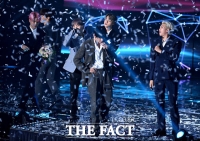  [TMA영상] 방탄소년단, '뮤직 대상 수상…열정의 피날레 공연'