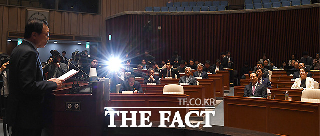 도둑놈에게 국회를 맡길 수가 없습니다. 반드시 청산하고 제 정치를 마무리하겠습니다!