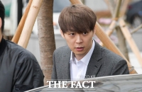  박유천, 팬들도 외면…'추억할 때마다 가슴 아파'