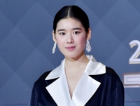  '버닝썬 화장품' 여배우 누구?…정은채 팬들 '루머 참담, 강경대응 촉구'